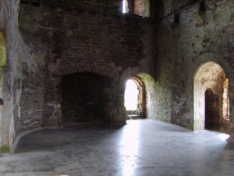 insidedounecastle3.jpg