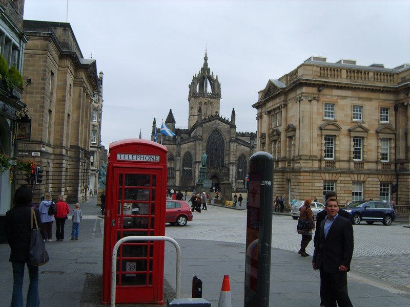 alongtheroyalmileinedinburgh.jpg