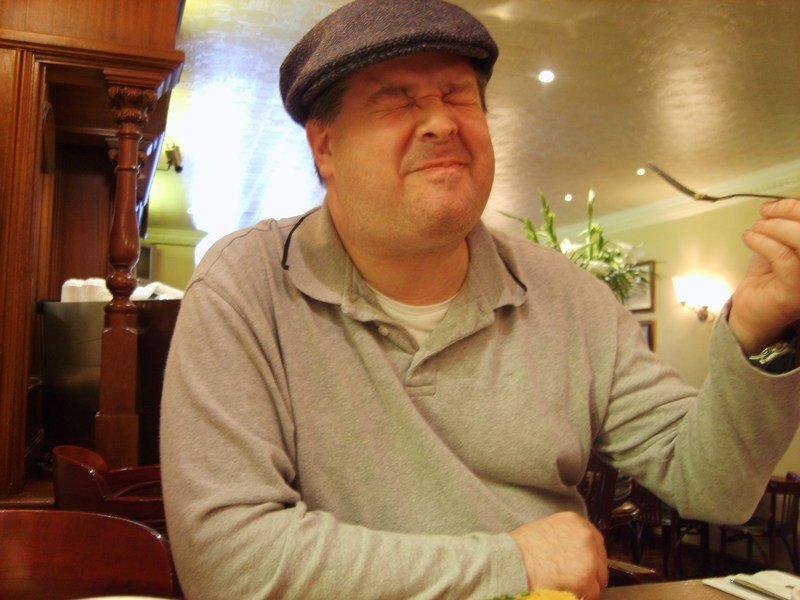 jasontriesthehaggis3.jpg